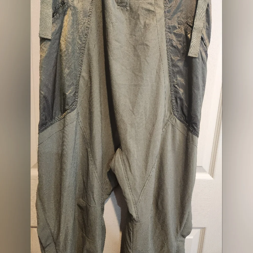 NWOT FP Movement Alignment Jumpsuit Size Small - Picture 9 of 10